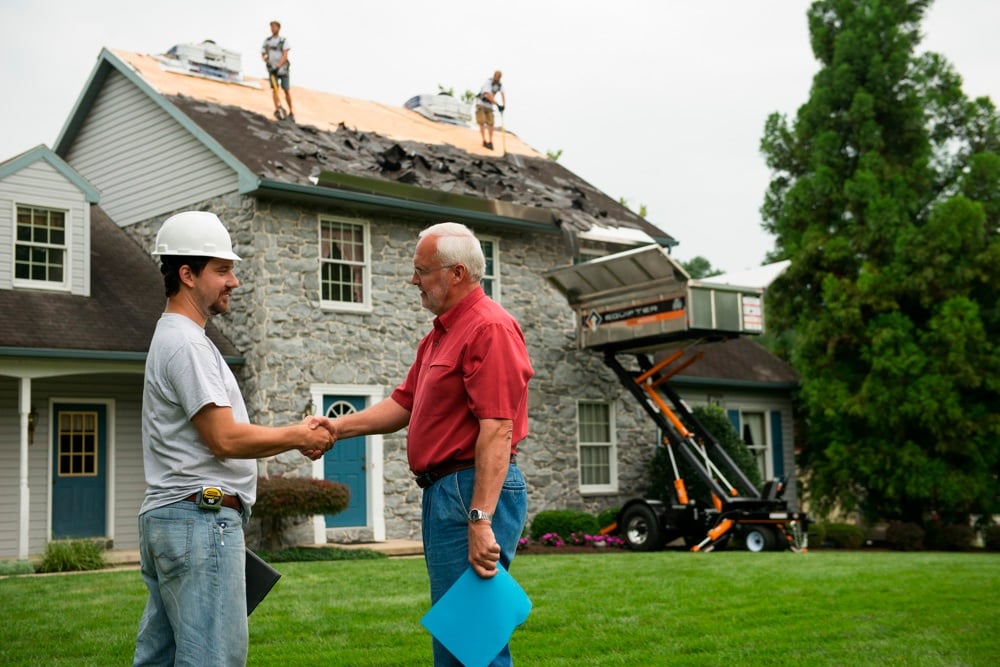 5 Tips for Building Customer Relationships in Roofing Equipter